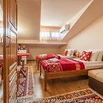 Гостьовий будинок Moma - Charming In The Heart Of Ancient Center 3*