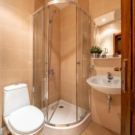 Moma - Charming In The Heart Of Ancient Center Гостьовий будинок