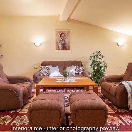 Πανσιόν Moma - Charming In The Heart Of Ancient Center