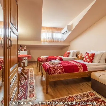 Гостьовий будинок Moma - Charming In The Heart Of Ancient Center 3*