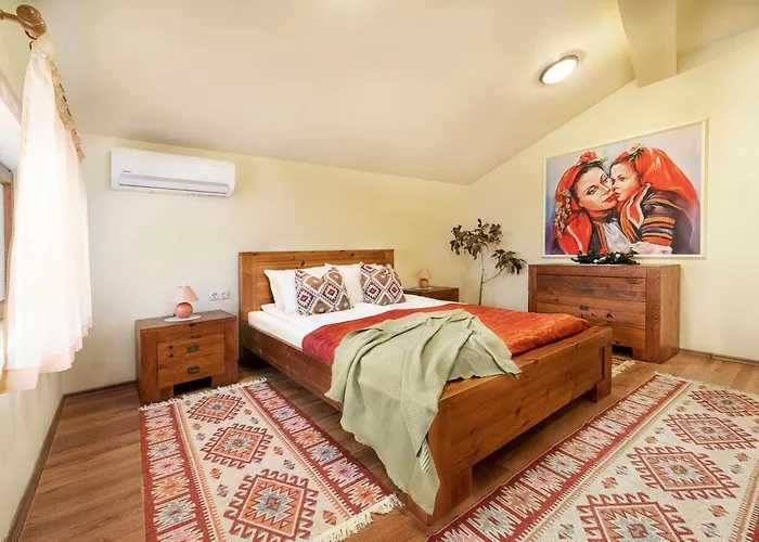 Moma - Charming In The Heart Of Ancient Center 3* Банско