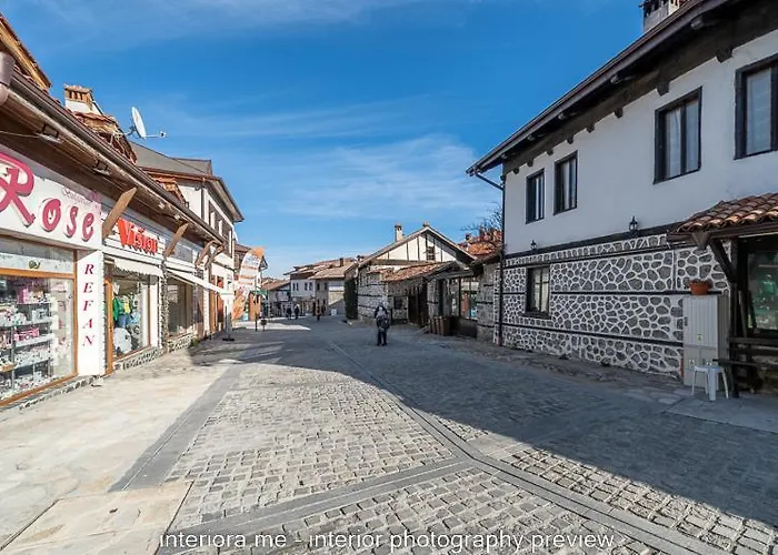 Гостевой дом Moma - Charming In The Heart Of Ancient Center